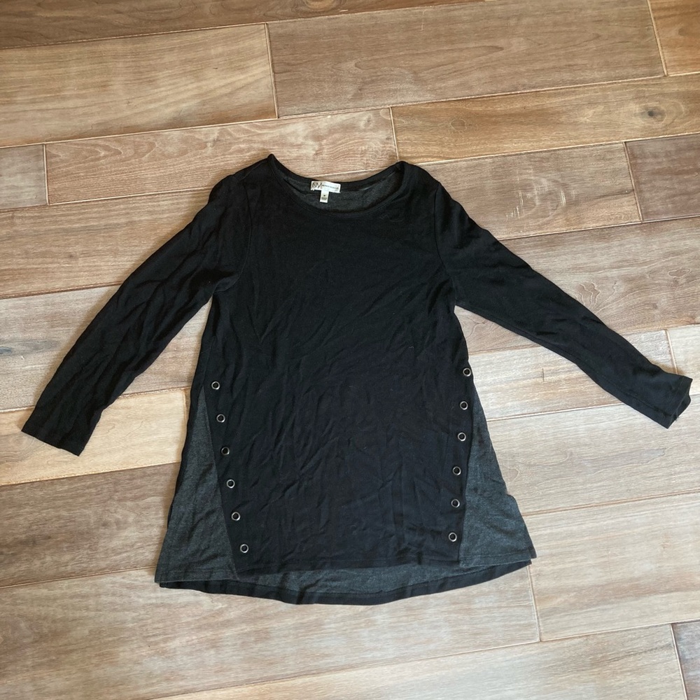 Neiman Marcus black and grey tunic Sz M